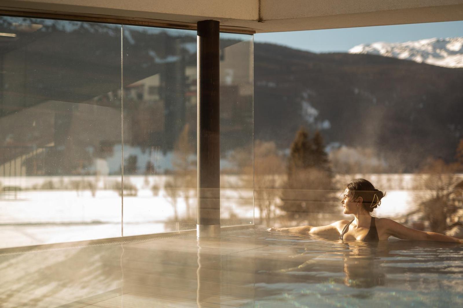 Aktiv- Und Wellnesshotel Traube- Post Curon Venosta Extérieur photo